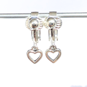 Clip oorbellen hartje klein open, hangoorbellen