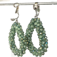 Clipoorbellen groene kralendruppel, hangoorbellen